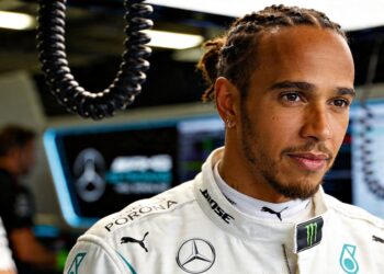 hamilton gesterkt na ultieme test geniet weer van de strijd