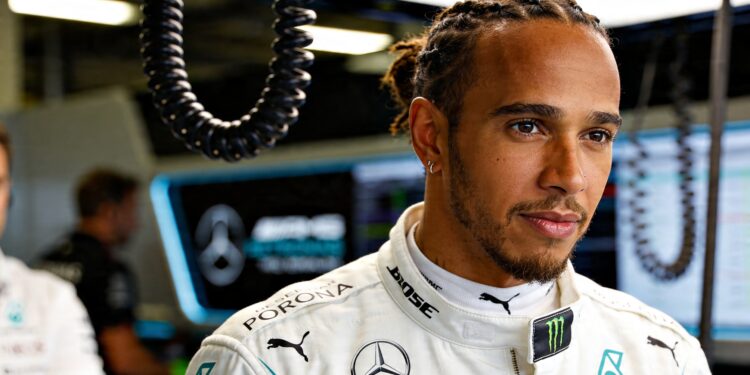 hamilton gesterkt na ultieme test geniet weer van de strijd