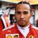 hamilton haalt uit naar critici na rampzalig 2025