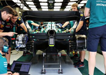 honda pakt vibratieprobleem aston martin aan met u