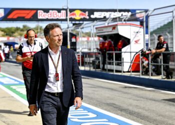 horner duikt op in jerez voedt speculatie over toe