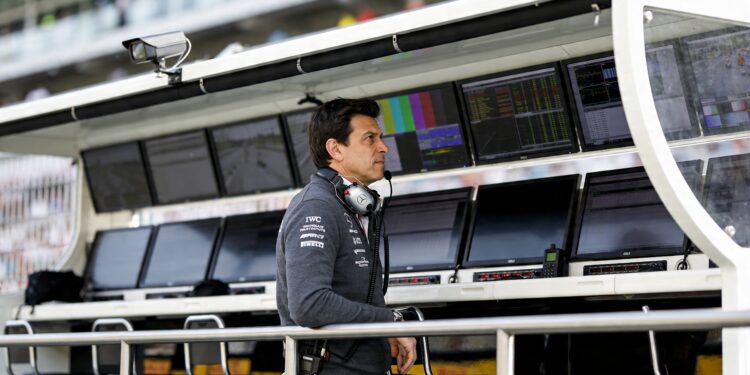 insider toto wolff werkt langzaam toe naar vertrek