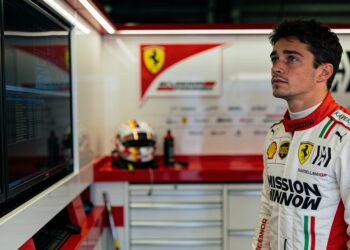 jock clear leclerc is de enige die verstappen kan