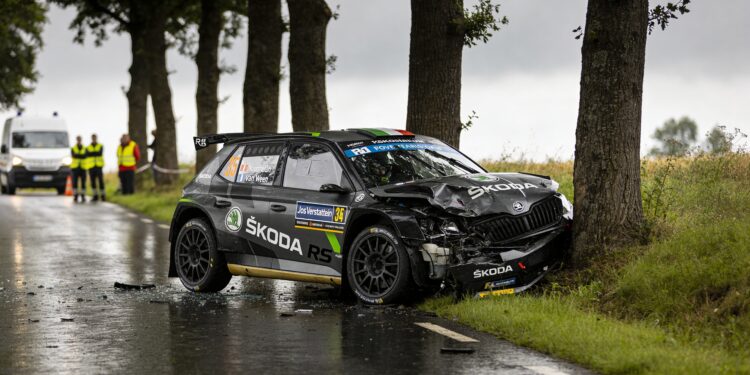 jos verstappen crasht hard uit rally van wallonie