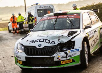 jos verstappen ongedeerd na zware crash in belgisc
