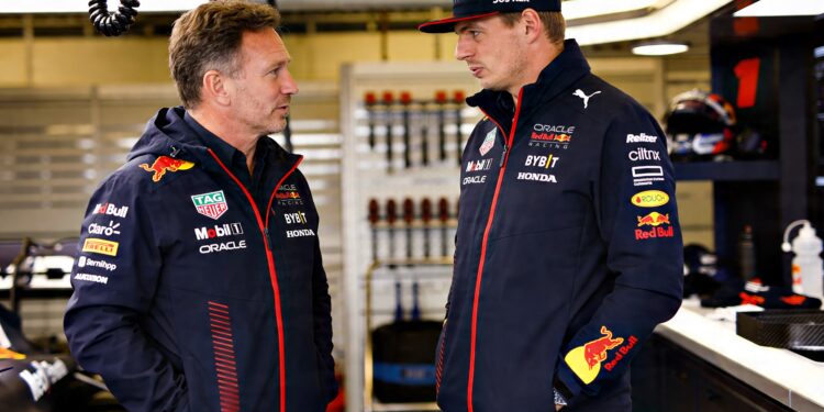 jos verstappen veegt mercedes geruchten rondom max van tafel