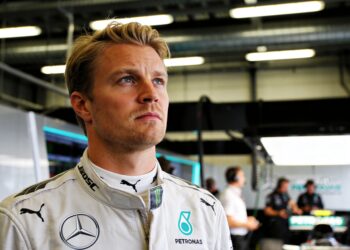 kimi antonelli enige logische hamilton opvolger bij ferrari mits timing klopt