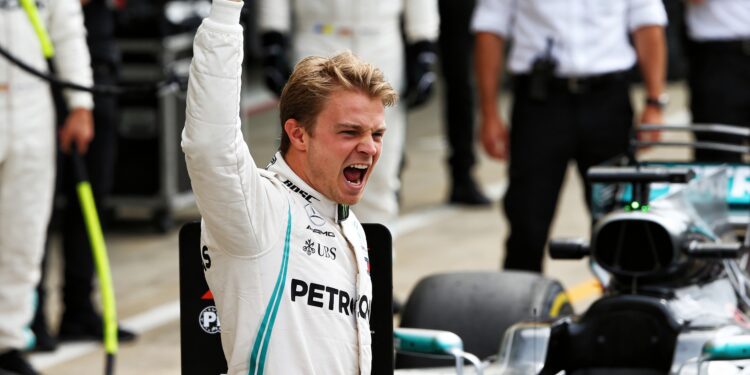 kimi antonelli imponeert met zeldzame dubbele f1 zege