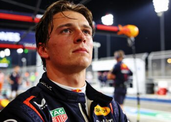 lawson mentaal uitgeput na japanse gp in nieuwe 2026 f1 bolides