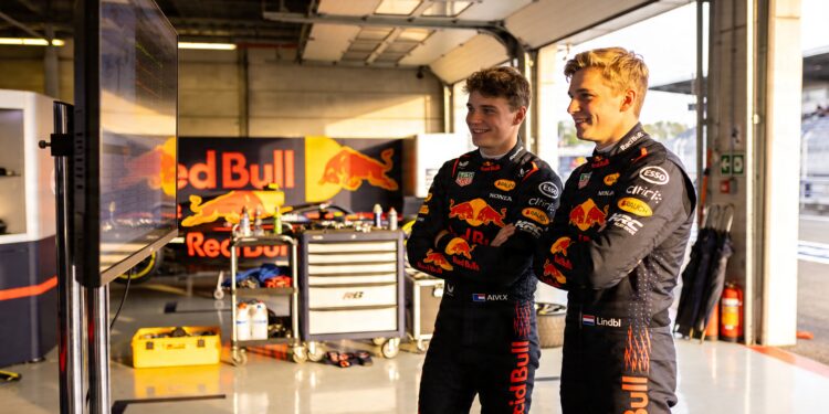 lawson prijst veelbelovende samenwerking met lindblad bij racing bulls