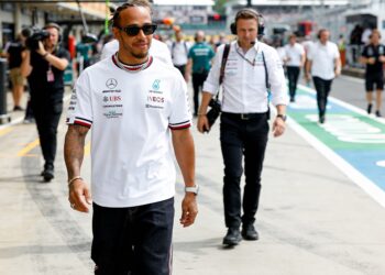 lewis hamilton s tokyo drift video gaat viraal