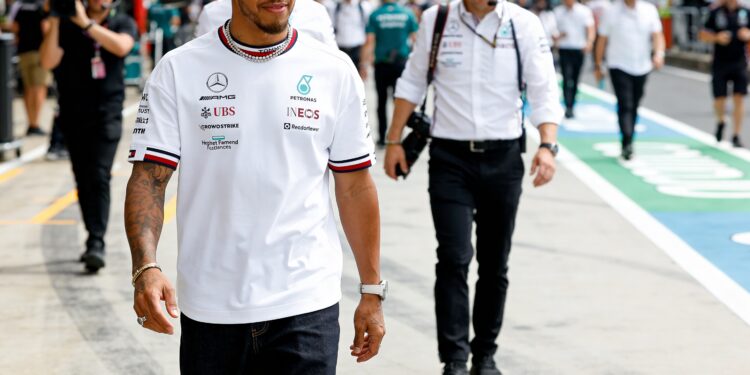 lewis hamilton s tokyo drift video gaat viraal