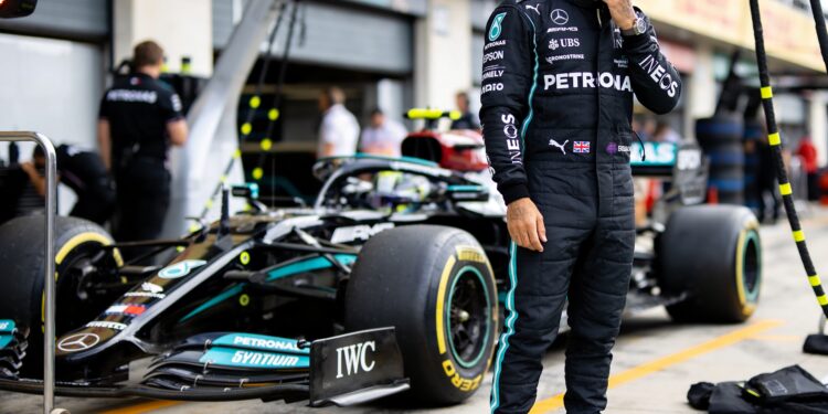 lewis hamiltons kansen dalen ondanks chinees podium