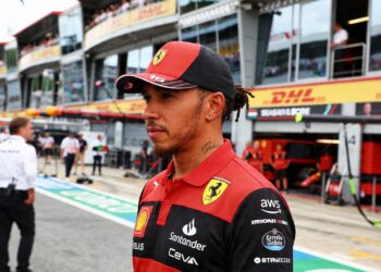 mansell hoopt op romantische achtste f1 titel voor hamilton