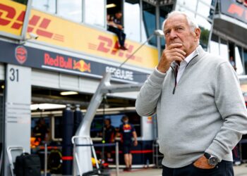 marko onthult verstappens titeldrama in 2025 reden