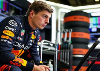 max verstappen kent zwaarste seizoensstart sinds f1 debuut