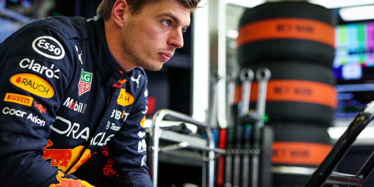 max verstappen kent zwaarste seizoensstart sinds f1 debuut