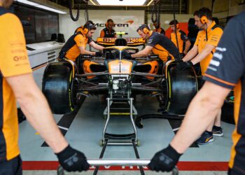 mclaren s 1000e gp viering in miami verschoven