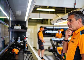 mclaren verklaart stroeve start f1 seizoen 2026