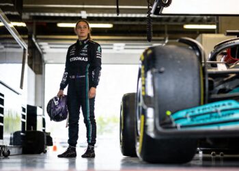 mercedes hint op f1 test voor talentvolle doriane pin