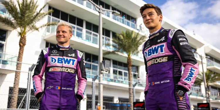 mercedes onthult opvallende paarse racepakken voor