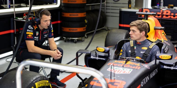 motorsportlegende ickx legt uit daarom is verstapp