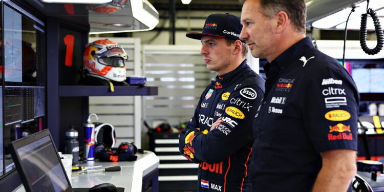 naomi schiff verborgen offers achter elke f1 carri