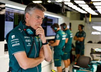 newey s uitdaging bij aston martin teambaas drama