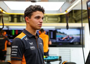 norris mclaren geeft titelstrijd 2026 ondanks acht