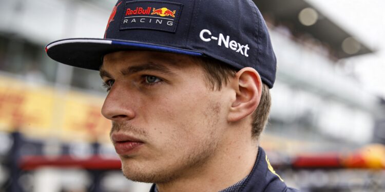 nurburgring kampioen van der linde ziet verstappen