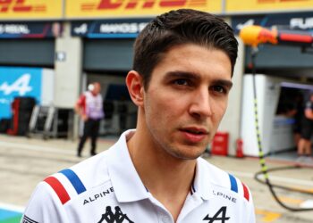 ocon rekent op geluksomslag in f1 zitjesstrijd