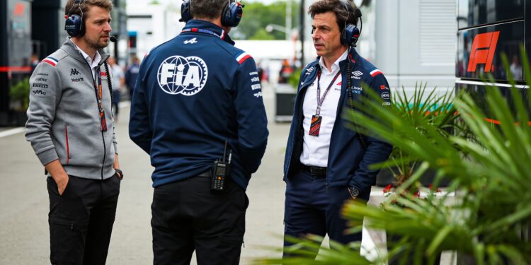 olav mol haalt uit naar ontevreden f1 fans