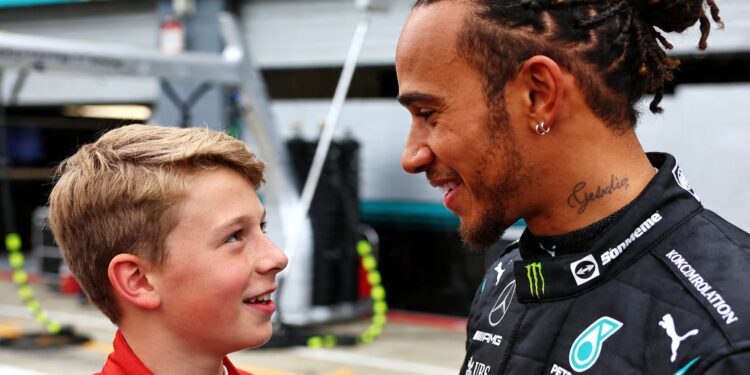 ollie bearman lewis hamilton was een van de eersten die me steunde