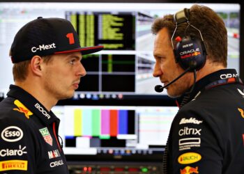 onrust bij red bull verstappen en lambiase terugge