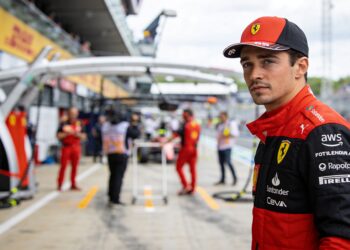 palmer noemt leclerc ideale vervanger van verstapp