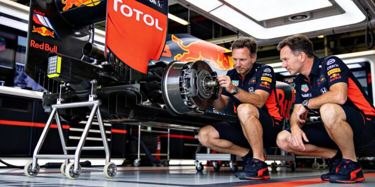 red bull en ferrari testen grote upgrades voor gra