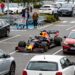 red bull f1 auto gespot op parkeerplaats van tesco