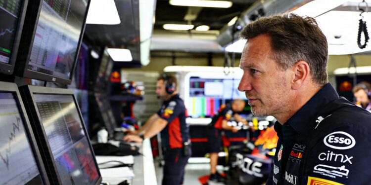 red bull ford overweegt af te zien van motorupgrad