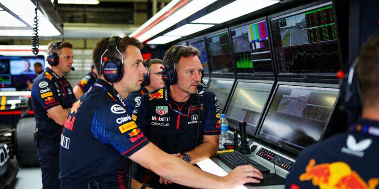red bull schudt technische afdeling op na tegenvallende start