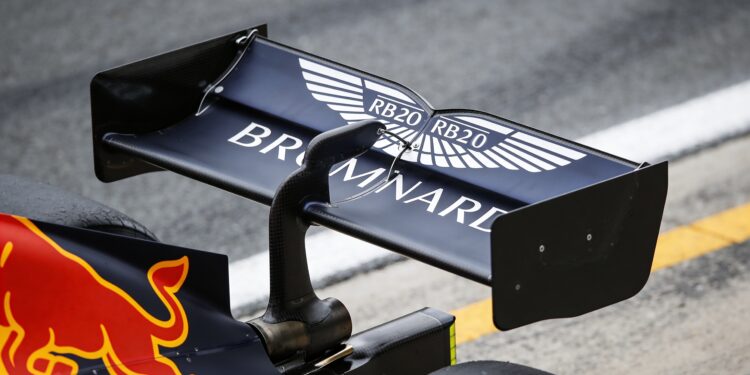 red bull test eigen versie van ferraris macarena a