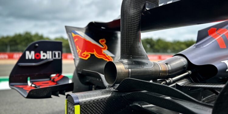 red bull test nieuwe achtervleugel geinspireerd op