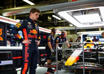 red bull zakt weg zesde plaats na drie races harde