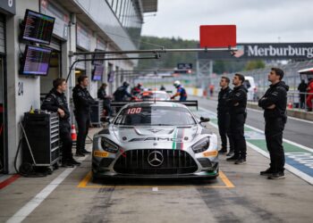 rode vlag stopt n rburgring kwalificatie voor team verstappen