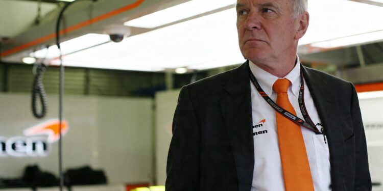 ron dennis stapt op als mclaren ceo na reeks schandalen