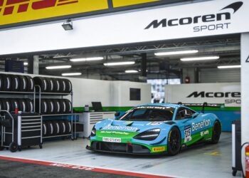 schumachers benetton livery keert terug op mclaren