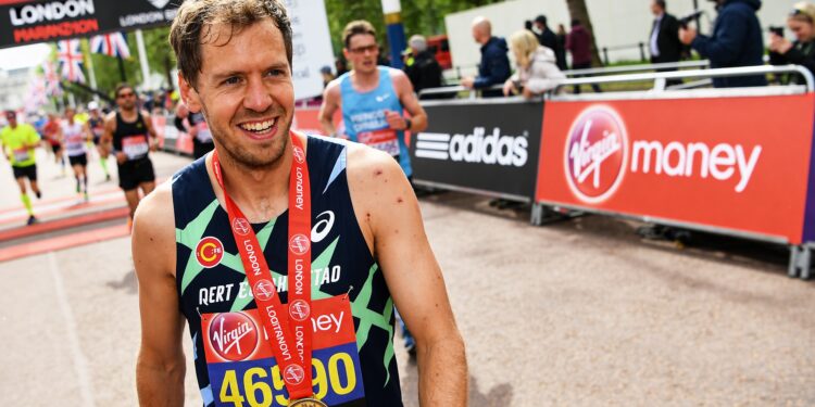 sebastian vettel haalt marathon doel in londen voo