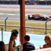 silverstone brengt glastonbury glamour naar f1 met luxe pop up hotel