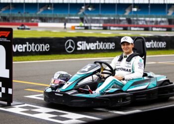 silverstone voltooit puzzel met nieuwe wereldklass