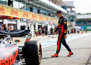 surer motorstatus mclaren blokkeert komst verstapp