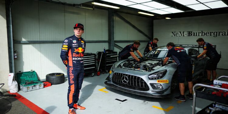 tegenslag voor max verstappen op n rburgring schade in kwalificatie